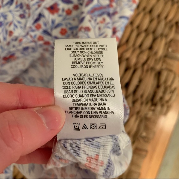 i.b.diffusion Floral Cotton Ruffle Sleeveless V-Neck Top - Picture 6 of 7